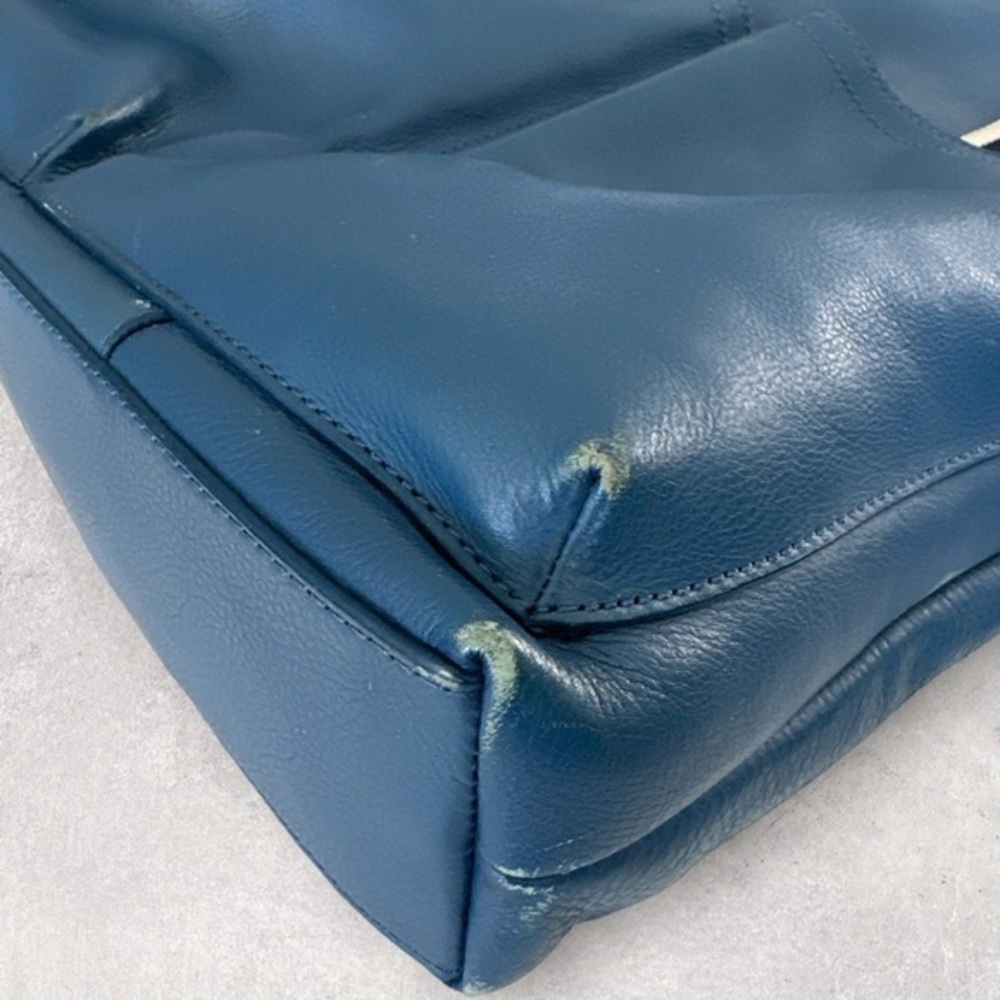 Blue - Picture 6 of 13